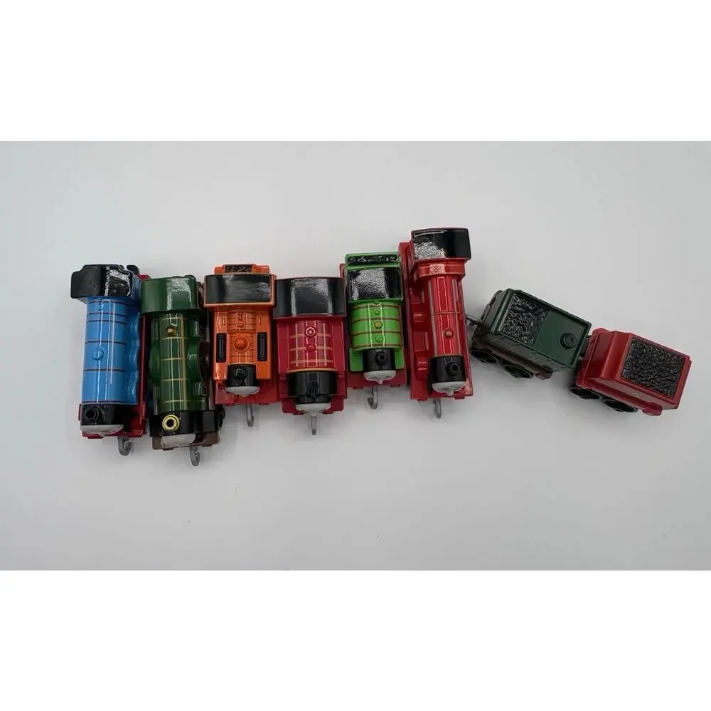 Thomas The Train and Friends Diecast Push Along Trains Carts Lot of 8 Multicolor